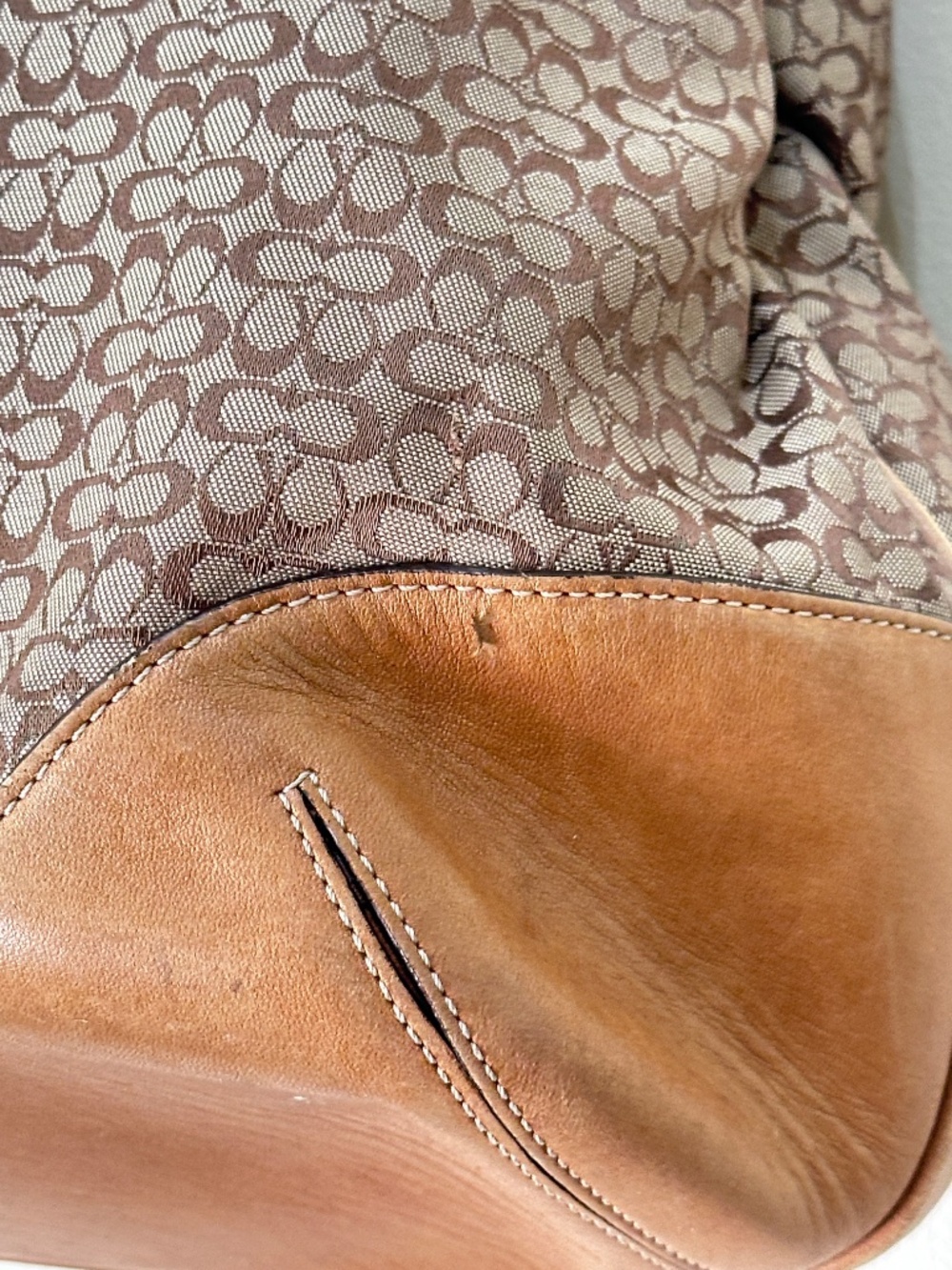 Vintage Coach Brown Khaki Hobo Bag 6621 with C Signature and Leather Top Handle - Picture 5 of 16